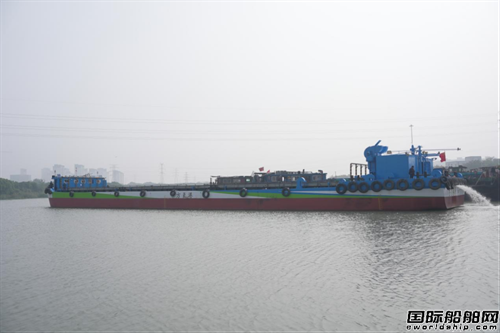 我国首艘内河64TEU氢燃料电池动力集装箱船完工